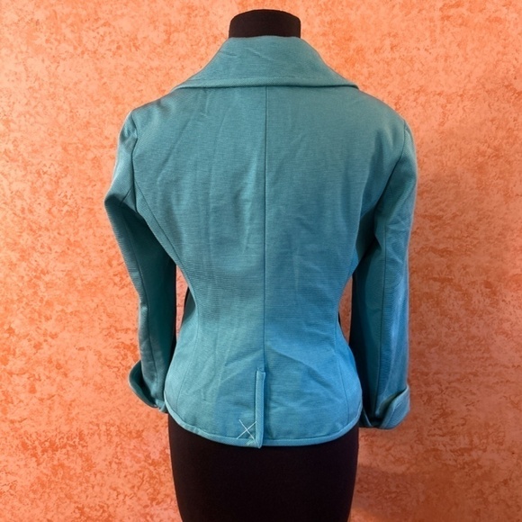 🌿SALE🌿TALBOTS Blazer Size 4 - Picture 2 of 8